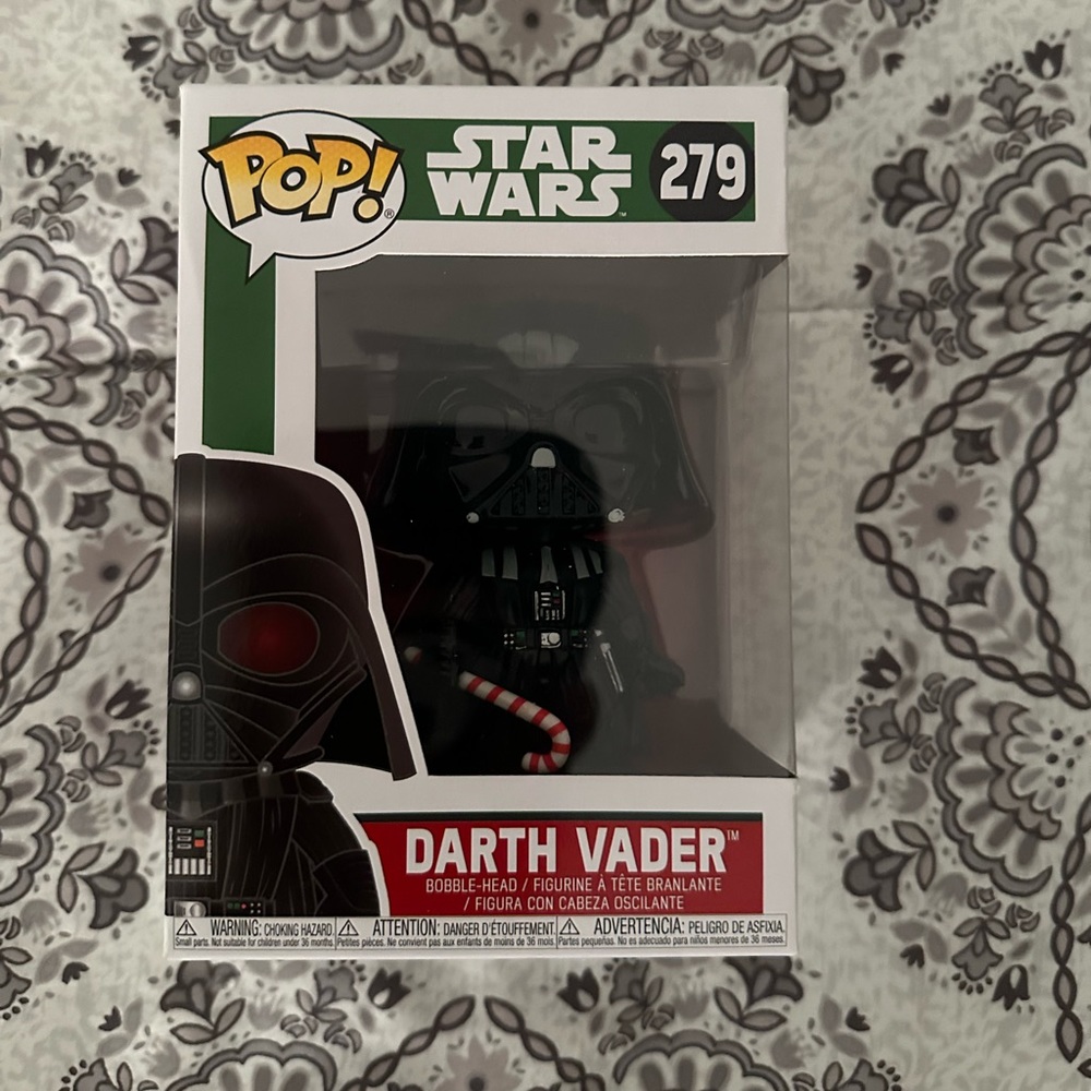 Funko Pop! Darth Vader (w/ Candy Cane)